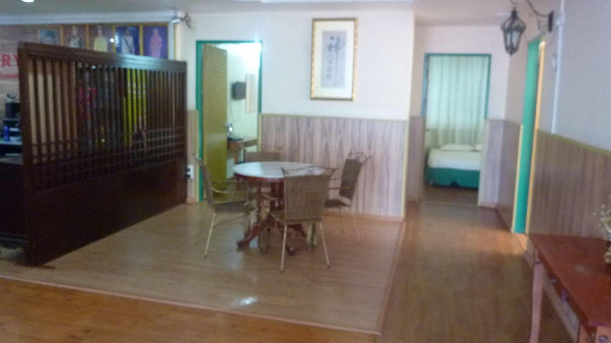 7 Hung Hung Inn Kota Kinabalu Exteriér fotografie